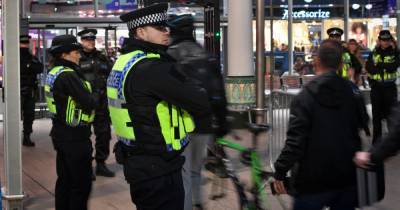 Drugs arrests at Manchester Piccadilly under 'county lines' police operation - www.manchestereveningnews.co.uk - Manchester - county Preston