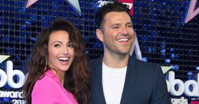 Mark Wright melts hearts as he cuddles up to newborn baby - www.msn.com