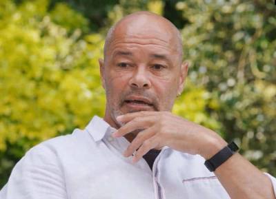 ‘I’ll always love her for that’: Paul McGrath opens up about late mother Betty - evoke.ie
