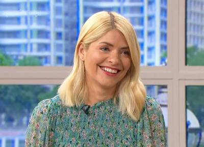 Holly Willoughby shares sweet snap of son’s letter to the tooth fairy - evoke.ie