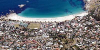 Camps Bay occupiers labelled hypocrites - www.mambaonline.com - county Bay - county Camp