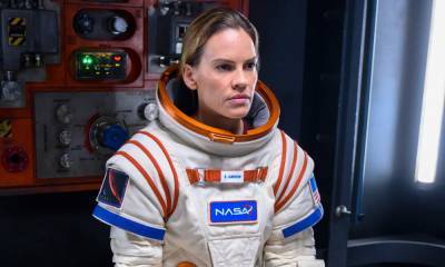 Hilary Swank Reveals She Developed Claustrophobia from Her 'Away' Spacesuit - www.justjared.com