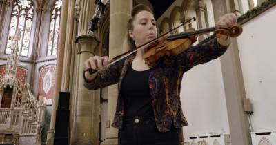 How a violinist 'told to pray the gay away' is shining a light on the struggles of gay Christians - www.manchestereveningnews.co.uk
