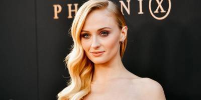 Sophie Turner Shares Never-Before-Seen Pregnancy Photos in a Bikini - www.justjared.com