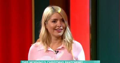 Holly Willoughby fans go wild for This Morning stars 'Mean Girls' inspired look - www.manchestereveningnews.co.uk