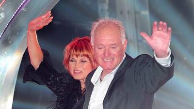 Corrie’s Janice and Les Battersby share tearful reunion on Loose Women - www.breakingnews.ie