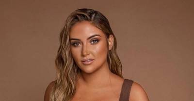 Jacqueline Jossa shows her real body in underwear after hitting back at 'plus-size' label - www.dailyrecord.co.uk