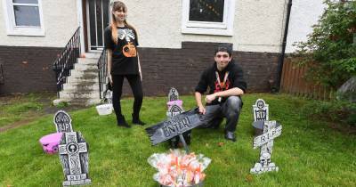 Hamilton charity champ's spooky socially-distanced Halloween garden with kids' treats - www.dailyrecord.co.uk