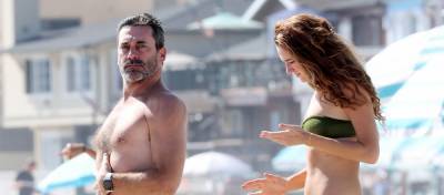 Jon Hamm Goes Shirtless for Beach Day with Girlfriend Anna Osceola - www.justjared.com - Santa Barbara