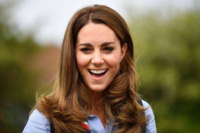 Kate Middleton Enjoys Outdoor Fun With Group Of Scouts - etcanada.com - city London, county Park