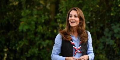 Kate Middleton Sports Skinny Jeans and Platform Hiking Boots for Her Latest Engagement - www.harpersbazaar.com - Britain - county Prince Edward