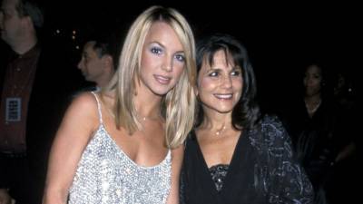 Britney Spears' Mom Lynne Backs Her Daughter's Request to Have Trust Company Take Over Finances - www.etonline.com