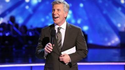 Tom Bergeron shades 'Dancing with the Stars' in Twitter bio, leaving fans tickled with laughter - www.foxnews.com