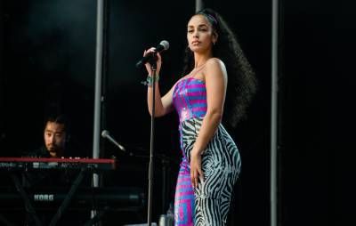 Jorja Smith and Popcaan tease new single ‘Come Over’ - www.nme.com