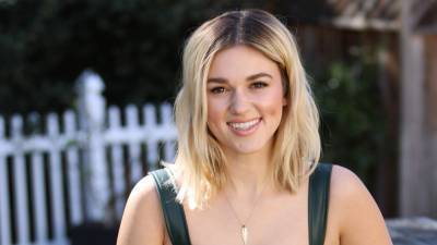 Sadie Robertson Gets Real About Body Confidence, Anxiety and Finding Her Faith | Unfiltered (Exclusive) - www.etonline.com