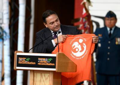 Stars Pay Tribute On Orange Shirt Day As Legislation Is Introduced To Make Sept. 30 Indigenous Reconciliation Holiday - etcanada.com
