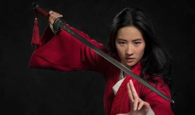Is 'Mulan' Worth $30 to Watch Now? Read These Reviews! - www.justjared.com