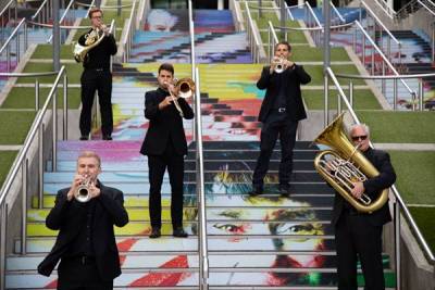 Public surprised with performance from Royal Philharmonic Orchestra in Wembley - www.breakingnews.ie