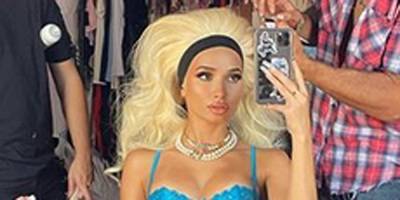 Pia Mia Joins OnlyFans & Shares a Sexy Lingerie Selfie! - www.justjared.com