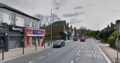 Teenage girl hit by car in Stockport - police want to speak to witnesses - www.manchestereveningnews.co.uk