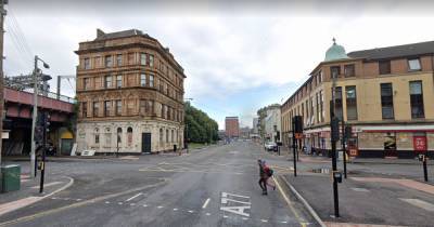 Police race to ongoing incident on Glasgow street as surrounding roads blocked off - www.dailyrecord.co.uk - Scotland