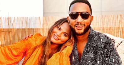 Chrissy Teigen shares never-before-seen look at bare baby bump – and fans react - www.msn.com