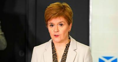 Nicola Sturgeon says politicians should "practice what we are preaching" after Susan Aitken social distancing row - www.dailyrecord.co.uk