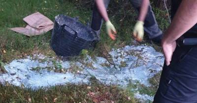 Cops catch 'thoughtless' lout fly tipping in Moray woods red handed - www.dailyrecord.co.uk