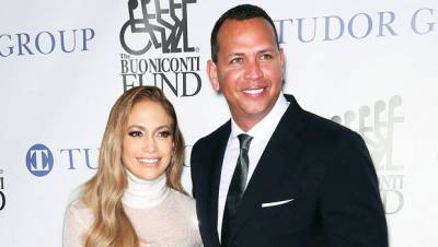 Jennifer Lopez Wishes ‘Peace Love’ On Labor Day During Epic Family Photo With Alex Rodriguez Their 4 Kids - hollywoodlife.com