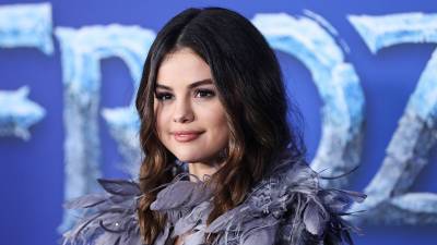 Selena Gomez Just Called ‘Every One’ of Her Exes, Including Justin Bieber, ‘Crazy’ - stylecaster.com