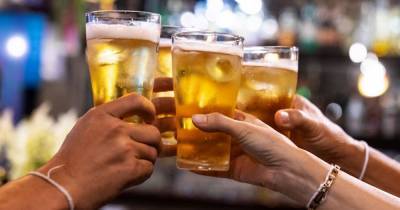 Glasgow pubs now virus hotspots after house visits banned says NHS chief - www.dailyrecord.co.uk