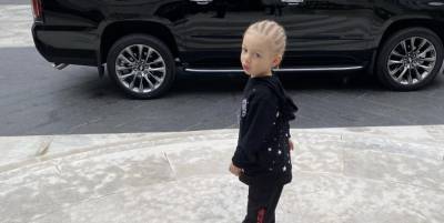 Drake Shares a Photo of His Two-Year-Old Son's First Day of School - www.harpersbazaar.com - France