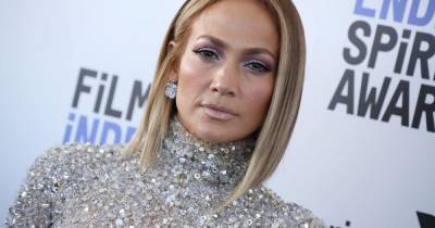 Jennifer Lopez Wore This $20 Tie-Dye Face Mask, and We’re Obsessed - www.usmagazine.com