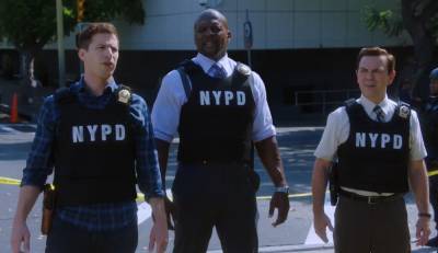 ‘Brooklyn Nine-Nine’, ‘Good Girls’ & ‘Never Have I Ever’ Among Universal TV Series Delaying Production Return Amid Covid-19 Surge In Los Angeles - deadline.com - Los Angeles - Los Angeles