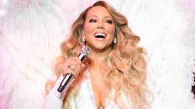 Mariah Carey Flubs the Lyrics to 'Auld Lang Syne' in A Capella New Year's Eve Video - www.etonline.com