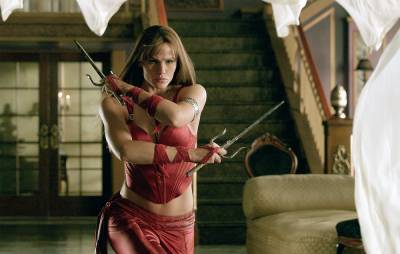 Zack Snyder says he’d love to make an Elektra film for Marvel - www.nme.com