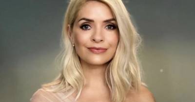 Holly Willoughby looks forward to Dancing on Ice in gorgeous snaps after she admits to ‘just holding on’ - www.ok.co.uk
