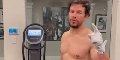 Mark Wahlberg Shows Off His Shirtless Body While Working Out at 2:30 A.M. - www.justjared.com