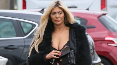 Chloe Ferry called out for ANOTHER Photoshop fail as fans spot 'wonky arm' - heatworld.com - Dubai
