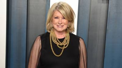 Martha Stewart Gets COVID-19 Vaccine, Says She Didn't 'Jump the Line' - www.etonline.com - New York - city Downtown