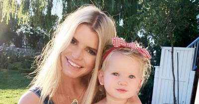 Jessica Simpson Didn’t Show Friends Pics of Her Holding Daughter Birdie Due to Eczema Flare-Up - www.usmagazine.com
