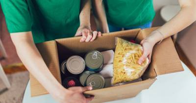Free schools meal company Chartwell apologises over 'disgraceful' food parcels - www.manchestereveningnews.co.uk