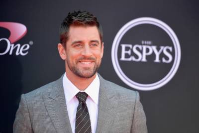 'Jeopardy!' taps Aaron Rodgers and more celebs to guest host - www.foxnews.com