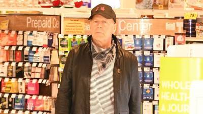 Bruce Willis Says Not Wearing A Mask In Pharmacy ‘Was An Error In Judgement’ - hollywoodlife.com - Los Angeles - California