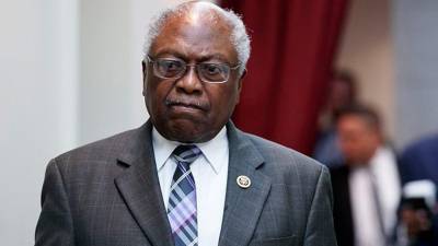 Clyburn suggests 14th Amendment could bar Trump from holding office again - www.foxnews.com - USA