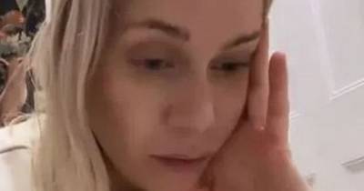 Mum-to-be Kate Lawler sobs as she explains pandemic has forced her apart from her parents for three months - www.ok.co.uk
