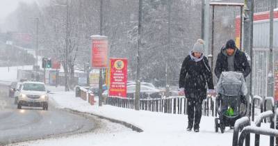 Winter weather wreaks havoc for Wishaw commuters on their way to work - www.dailyrecord.co.uk