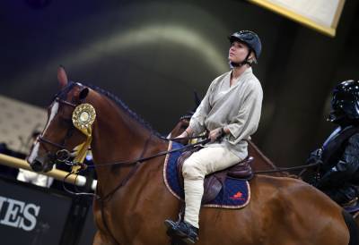 Equestrian Kaley Cuoco Pays Tribute As She Retires Beloved Show Horse Bionetty - etcanada.com