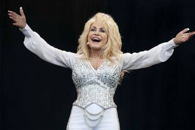 Dolly Parton statue proposed for Tennessee Capitol building - nypost.com - Tennessee