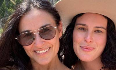 Demi Moore looks identical to daughter Rumer in throwback photo - hellomagazine.com